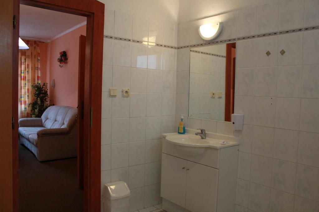 Garni Hotel Anne-Mary ピエシュチャニ 部屋 写真