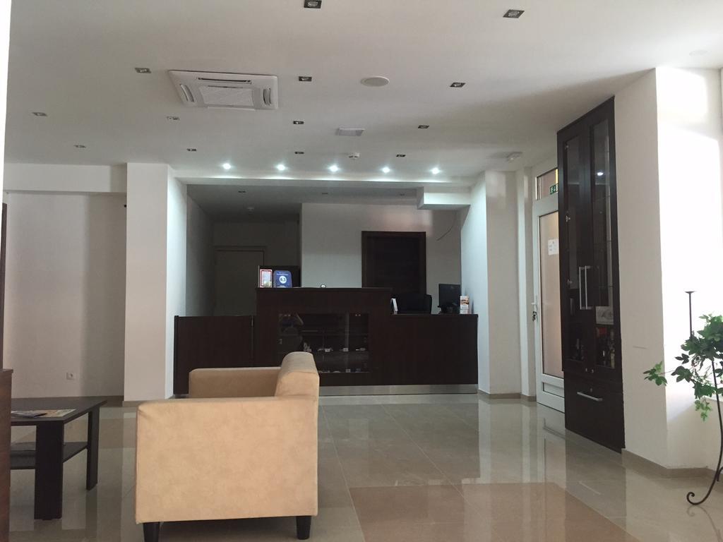 Garni Hotel Anne-Mary ピエシュチャニ エクステリア 写真